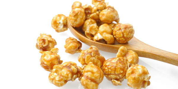 Mmm... Deze salted caramel popcorn moet je echt proberen