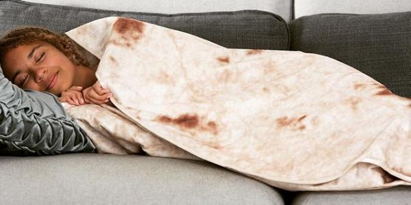 Deze burrito deken heb je nodig in je leven!