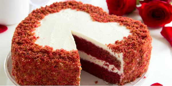 Maak deze Red Velvet taart speciaal voor Valentijnsdag