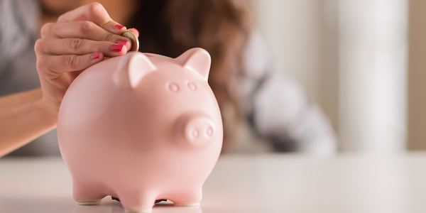 Onderzoek: Dít bedrag zou er voor je 30ste op je spaarrekening moeten staan