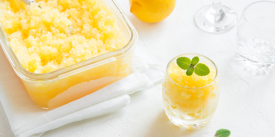 Lekker weer of niet: deze Limoncello slushie wil je maken