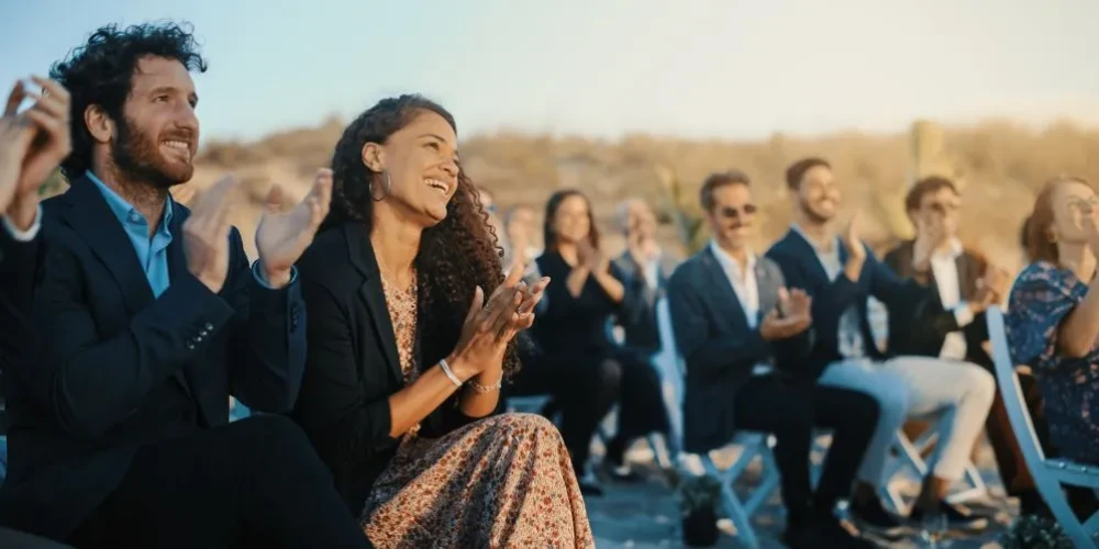 Wedding guest inspiratie: wat trek je als vrouw aan naar een zomerbruiloft?
