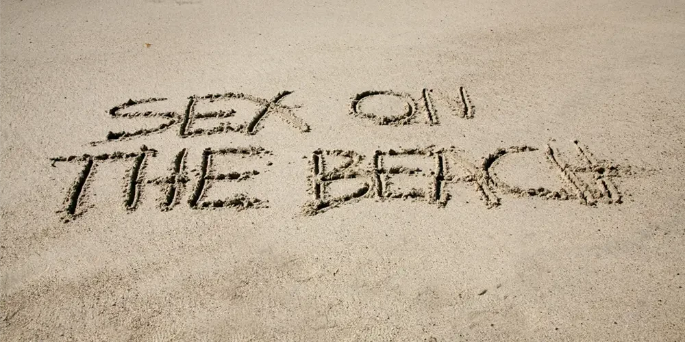 Dit is waarom je in de zomer meer zin hebt in seks