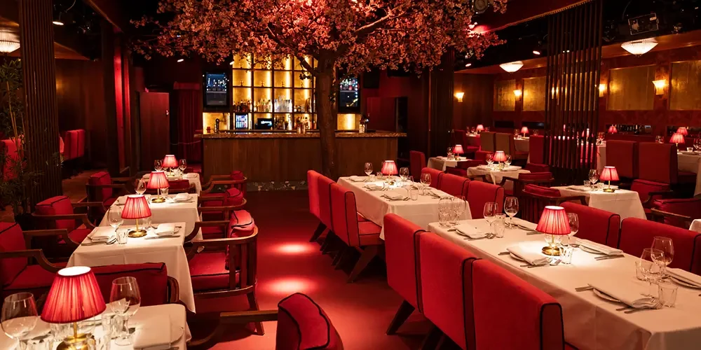 Restaurant Le Souterrain in Amsterdam: dineren, show en nachtclub onder één dak