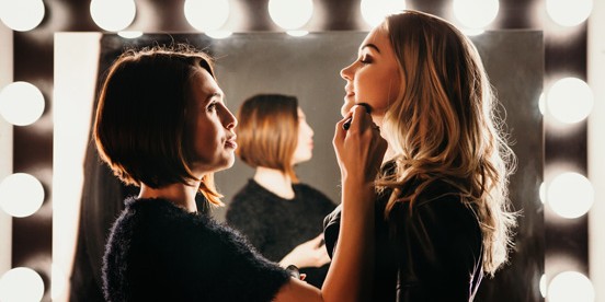 10x beauty hacks om meer uit je mascara te halen